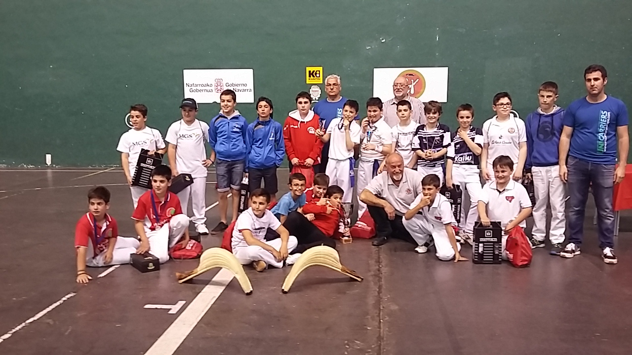 Noain gana el interescolar alevin de Cesta Punta